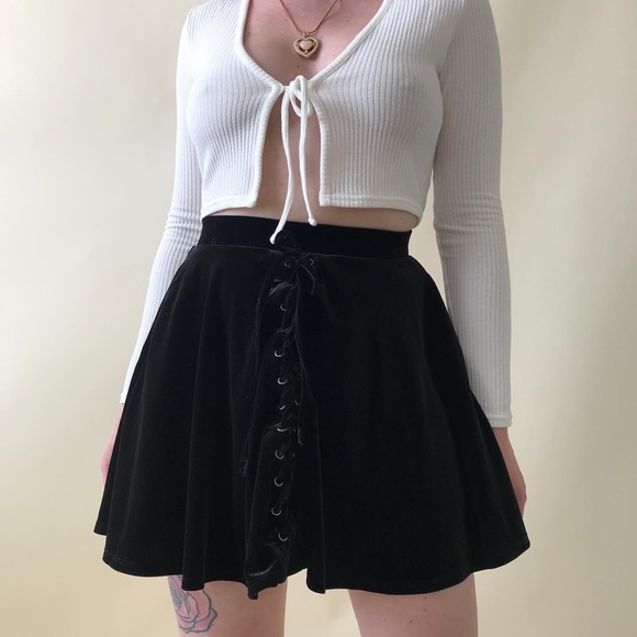 Hot topic velour mini skirt - Picture 4 of 5